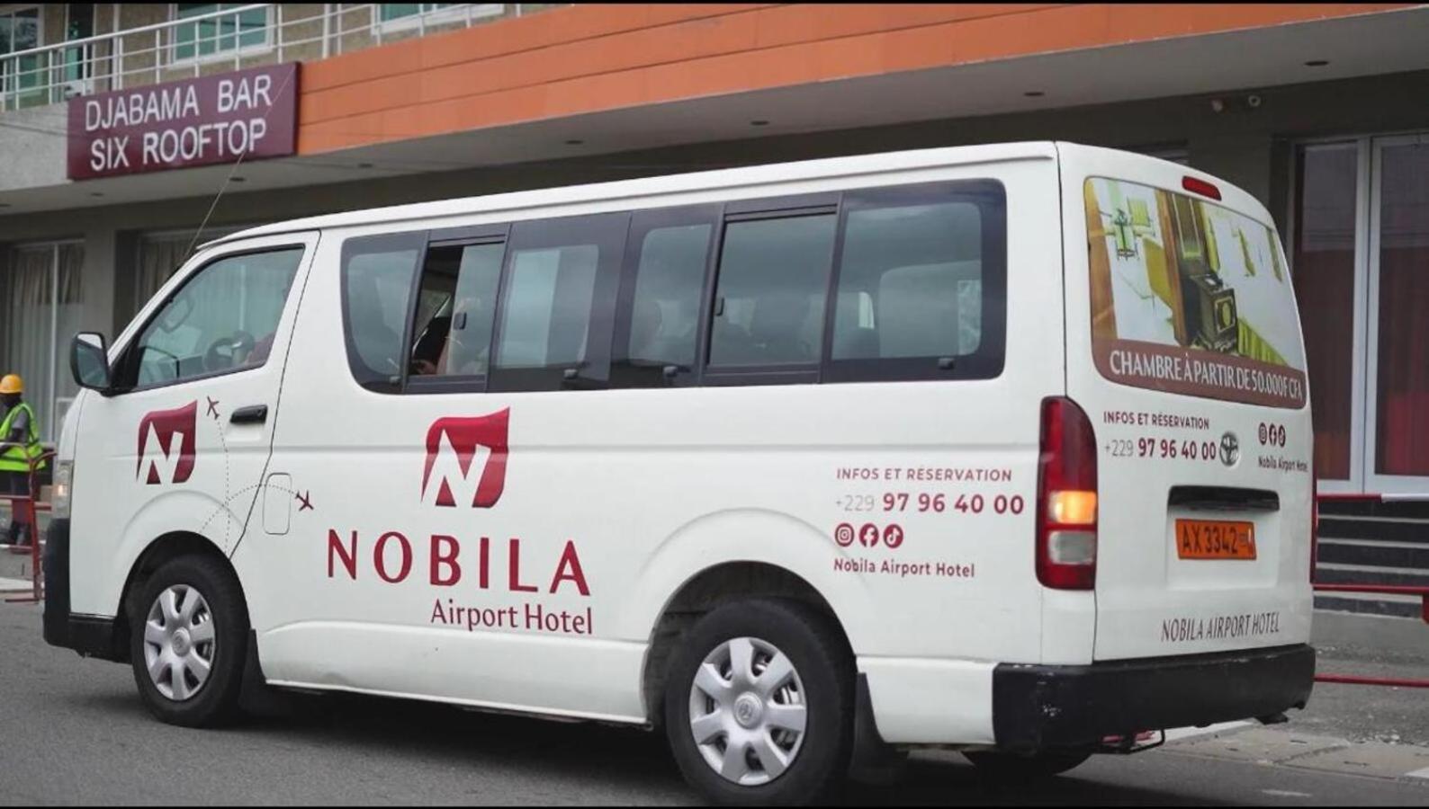Nobila Airport Hotel Котону Екстериор снимка