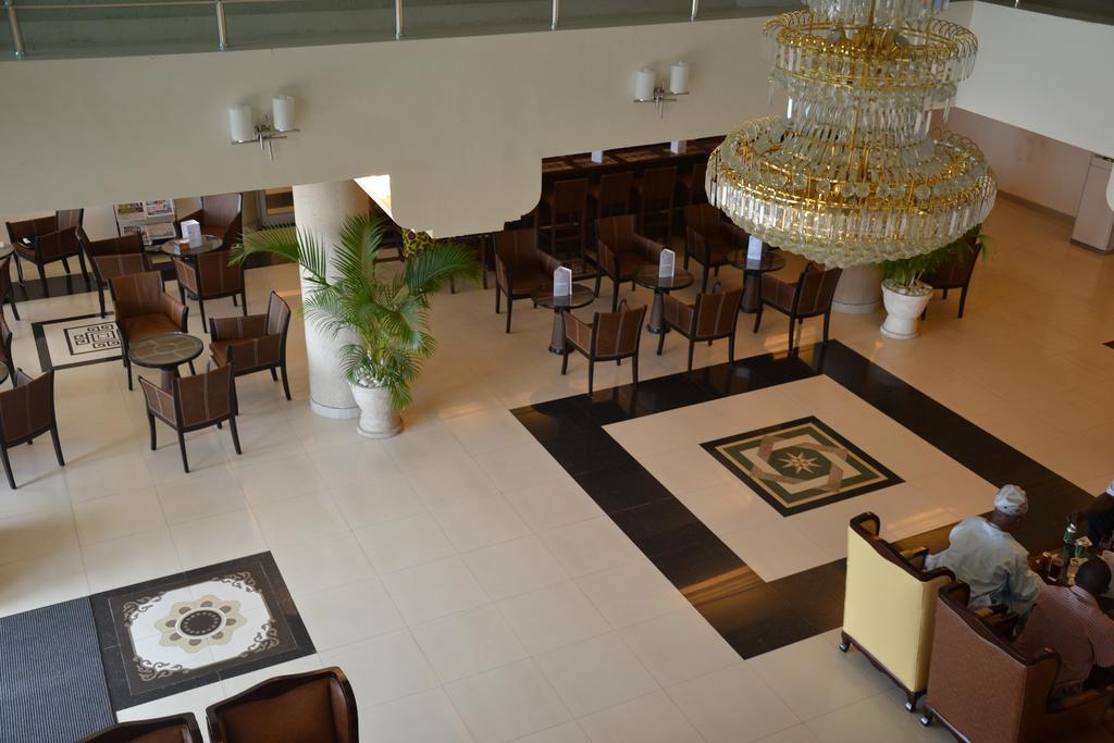 Nobila Airport Hotel Котону Екстериор снимка
